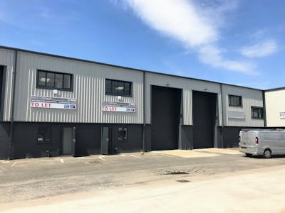 Unit 11&12, Crescent Court Business Centre, Canning Town, Industrial To Let - Crescent Court.jpg