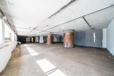 Bunker 51, 3 Herringham Road, Charlton, Class E Retail / Leisure / D2 (Assembly and Leisure) / Leisure / Light Industrial / Open Storage / Trade / Warehouse / Yard To Let - 1433196-12-69c3e2983563b.jpg