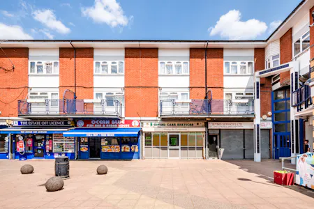 8 Gilpin Road, London, Leisure / Office / Retail To Let - Gilpin Rd 8 - 2.jpg