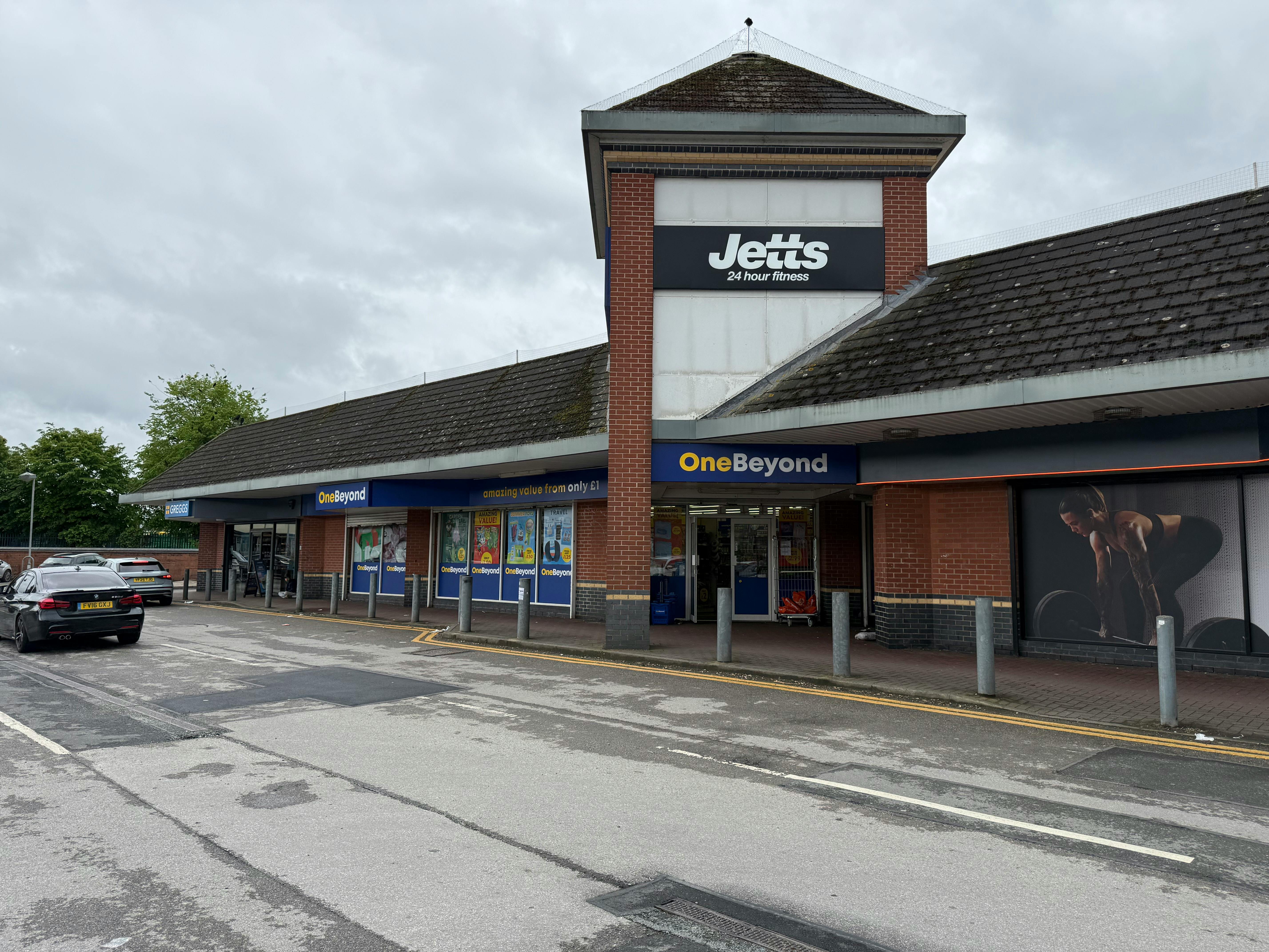 Unit 2, 385 Kirkstall Road, Leeds, Retail To Let - IMG_0328.jpeg