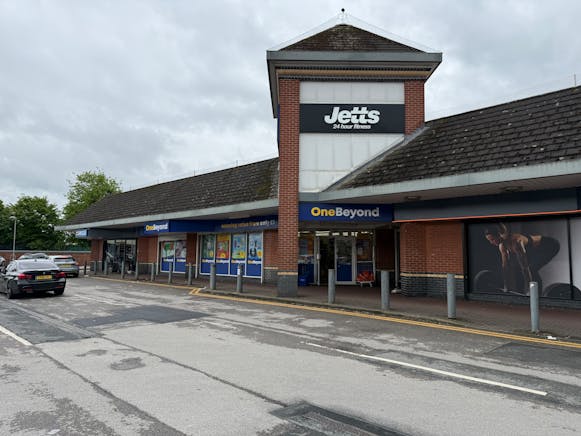 Unit 2, 385 Kirkstall Road, Leeds, Retail To Let - IMG_0328.jpeg