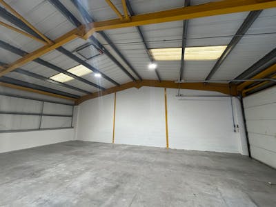 Unit 36, Aberaman Park Industrial Estate, Aberdare, Industrial To Let - IMG_7246.jpeg