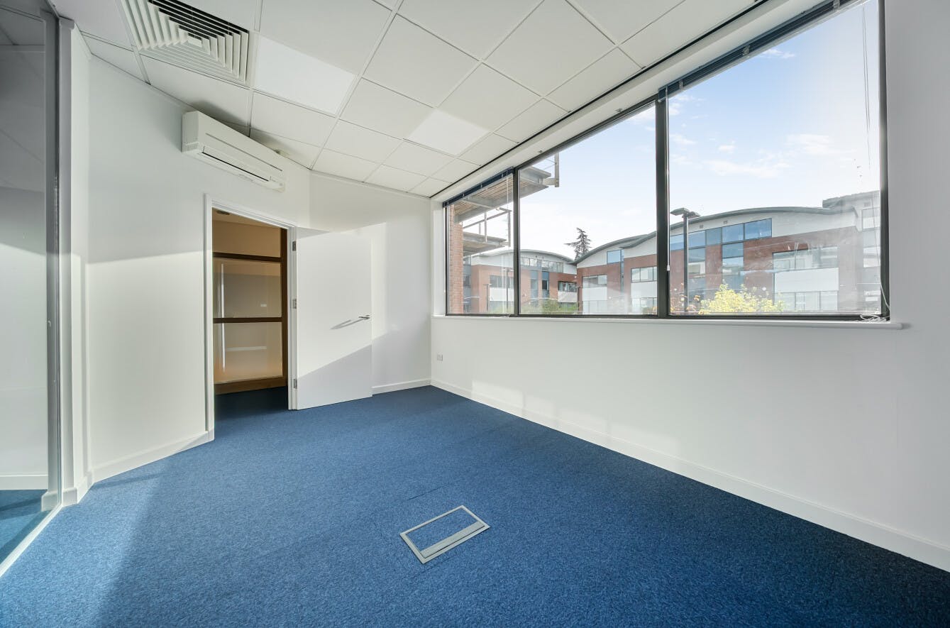 Holder House, Weybridge, Office To Let / For Sale - 137377456915c0bed357a.jpg