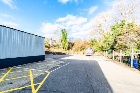 4/4a Sharp Road, Poole, Industrial/Logistics To Let - Sharp Road 3.jpeg