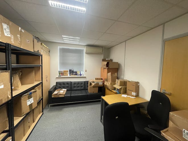 Marlborough House, Charnham Lane, Hungerford, Development / Office / Residential To Let / For Sale - 20251009_084911509_iOS.jpg
