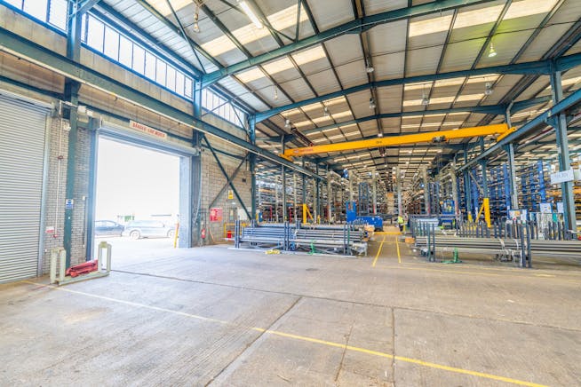 Units 1, 2 & 4 Daneshill Industrial Estate, Armstrong Road, Basingstoke, Industrial To Let - DSC08957.jpg
