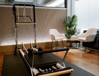 Matrix Studios, Matrix Studios, London, Office / Serviced Office To Let - LIFT GYM 002.JPG