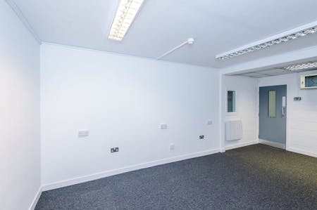 Unit 3, Ashton-under-Lyne, Industrial/Logistics / Trade Counter To Let - Pic 6.jpg