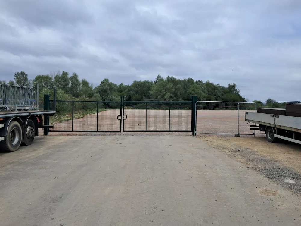 TQ2 - Open Storage, Theale, Industrial / Industrial Land / Open Storage To Let - 20260714_115857.jpg