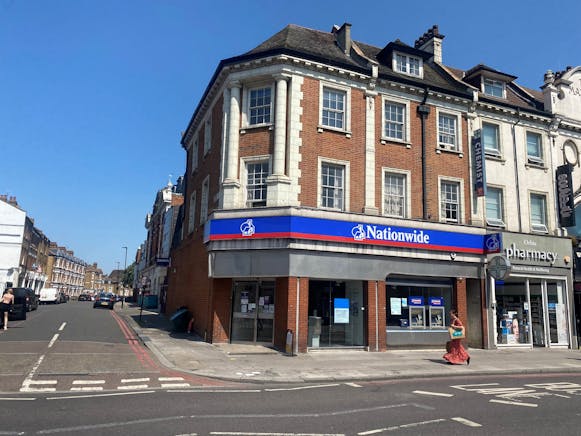 Prominent Corner Unit To Let, 152 Clapham High Street, London, Retail To Let - Image Main.jpg