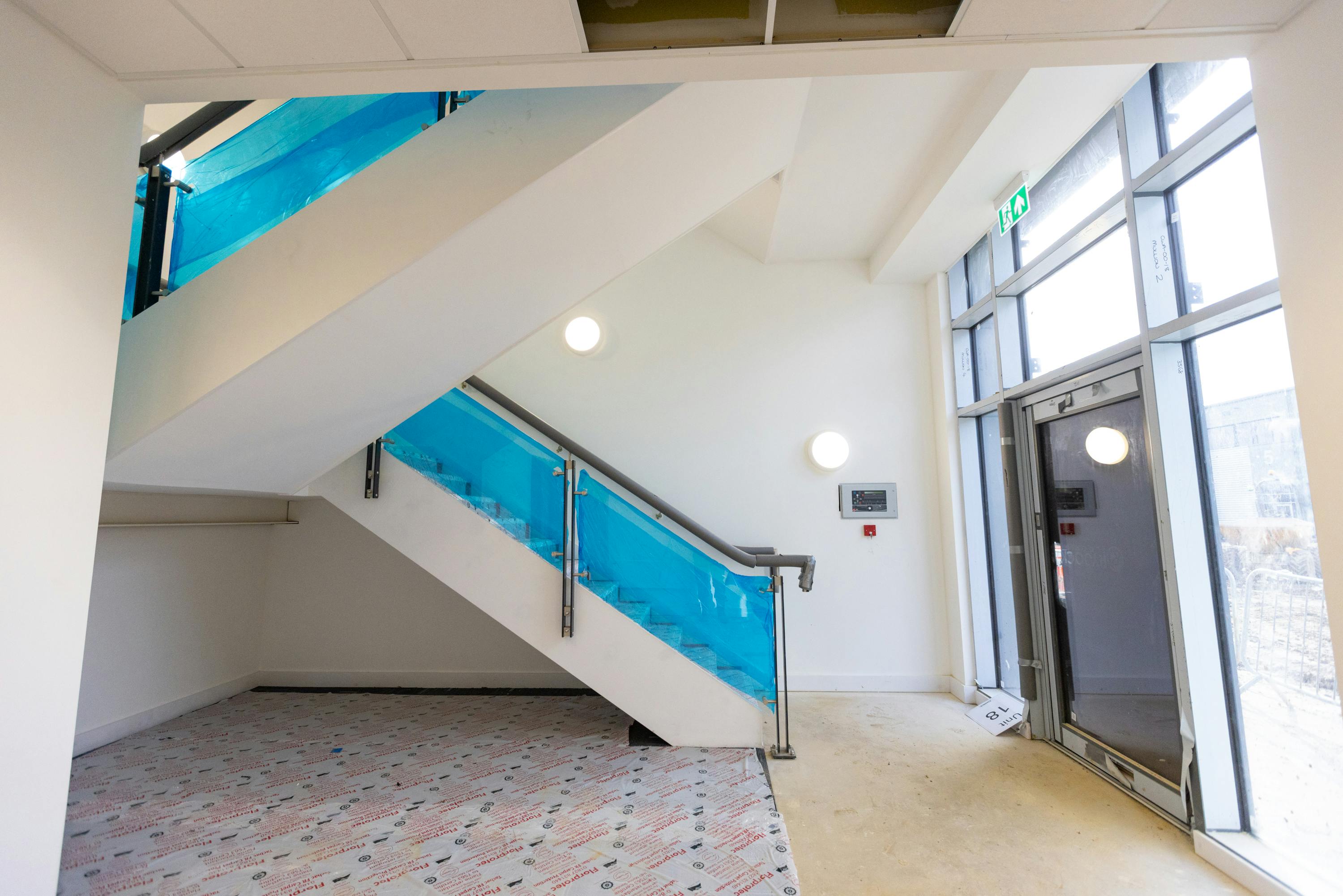 Unit 18 T45, Aire Valley Road, Leeds, West Yorkshire, LS9 0AA