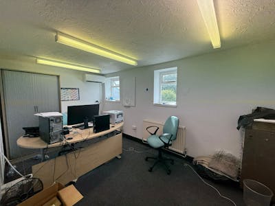 1 & 2 Hurricane Close, Wickford, Industrial For Sale - IMG20250715WA0042.jpg