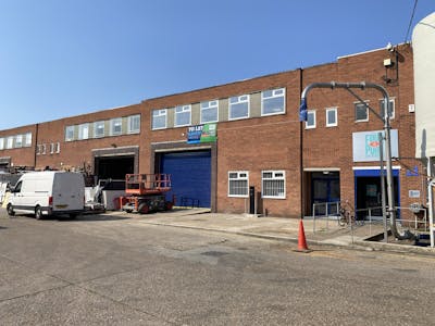 Bermondsey Trading Estate, London, Industrial To Let - IMG_0076.jpg