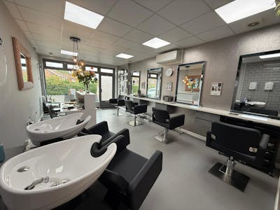 1 Basilica House, Wickford, Retail / High Street Retail / Retail - In Town To Let - IMG20251017WA0005.jpg