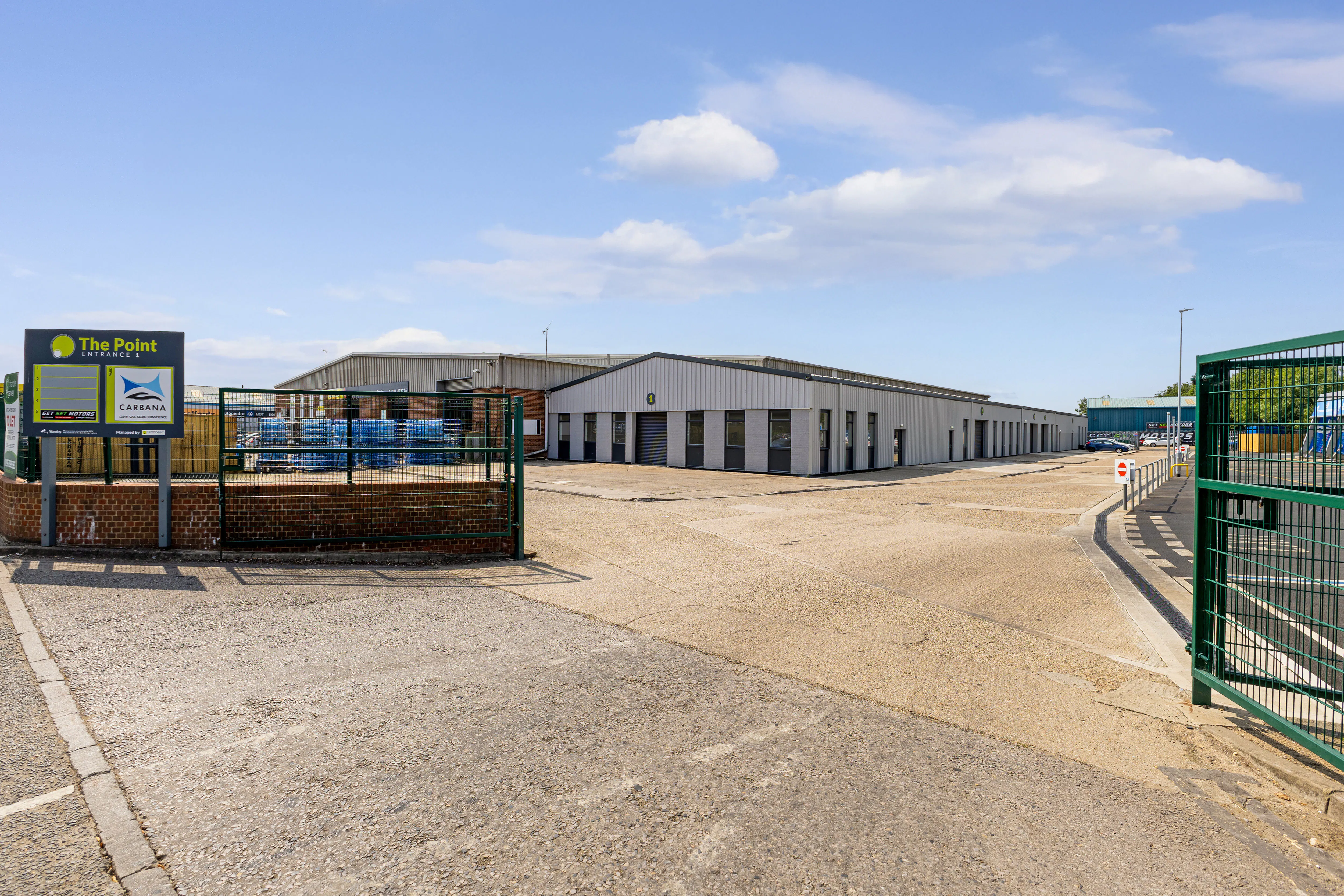 Units 2&3 The Point, Aylesbury, Industrial To Let - 112371_Unit 1 The Point (6)ENH.jpg