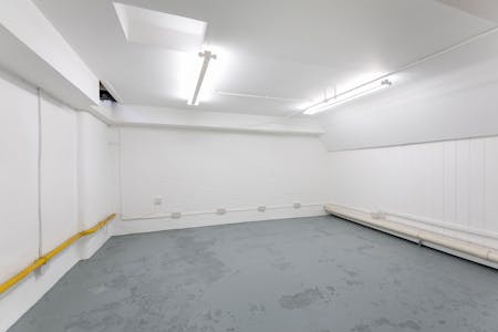 Lion House Ground Floor & Basement, 3 Plough Yard, London, Office To Let - LionHouse3PloughYardEC2A3LPShoreditchOfficeStudioShowroomToLetInternal17DominionLondon.jpg