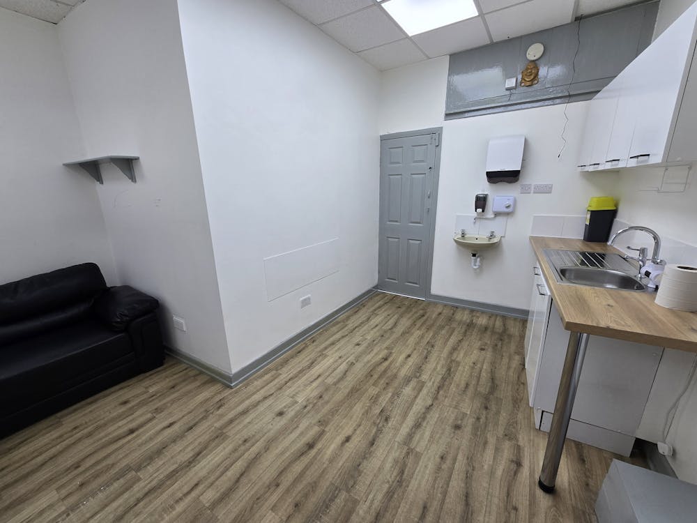 29 Bolton Road - Back Room