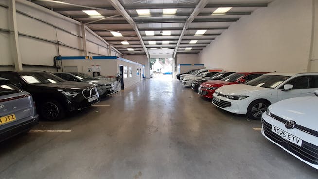 Units 10 & 12, Moniton Trading Estate, Basingstoke, Industrial / Warehouse To Let - 20250704_104141.jpg