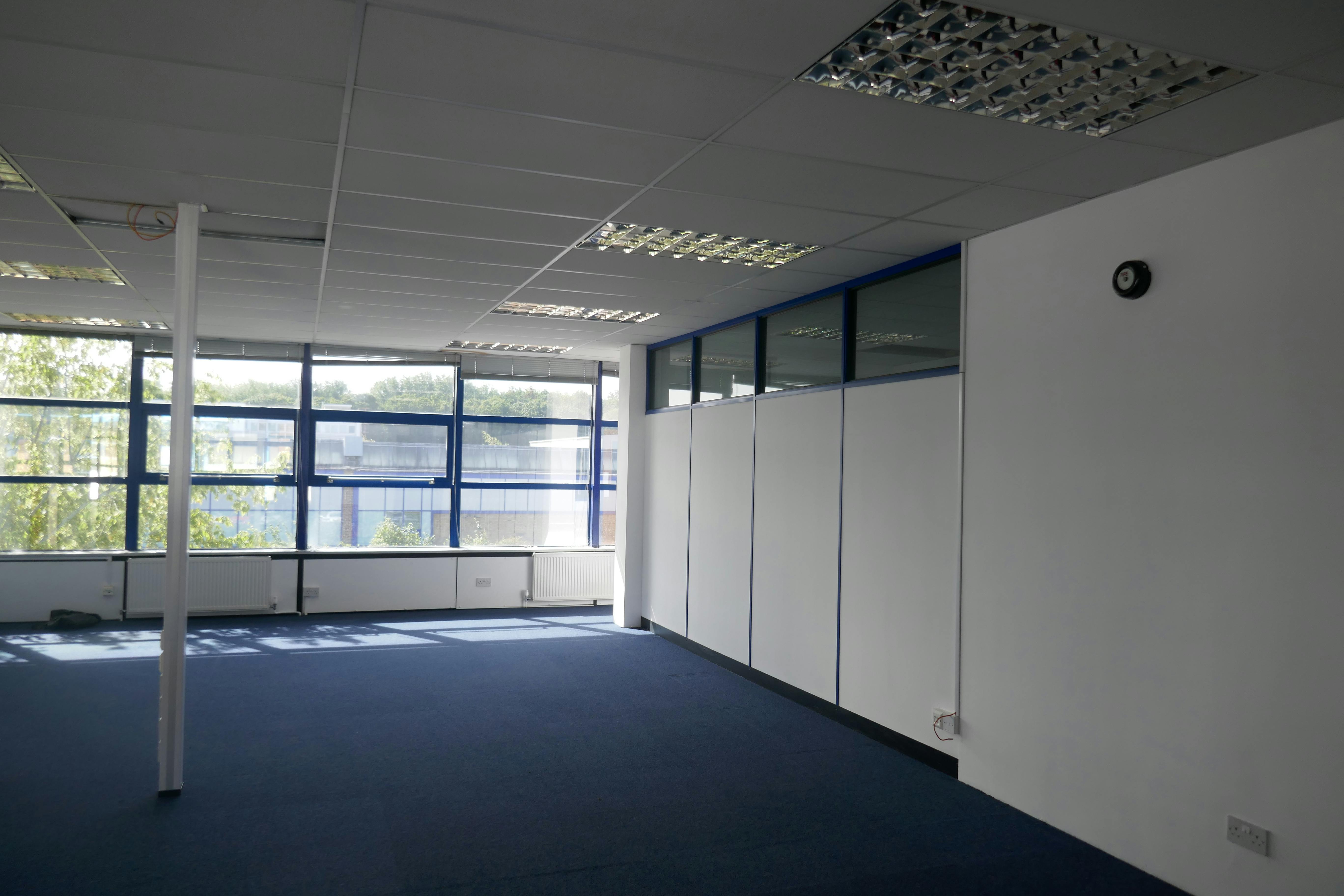 5 Astra Centre, Edinburgh Way, Harlow, Offices To Let - P1030364.JPG