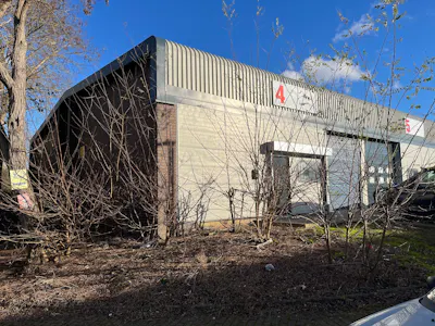 4 The Stacey Bushes Trading Centre, Milton Keynes, Industrial / Industrial/Logistics / Retail / Industrial / Warehouse To Let - 4.jpg