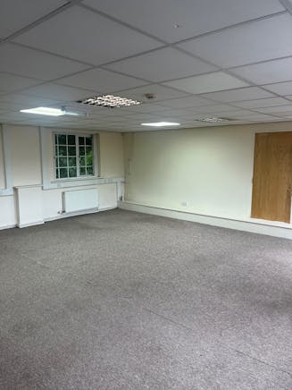 4 Maple Court, Macclesfield, Offices To Let - 4 Maple Court Internal 2.jpg