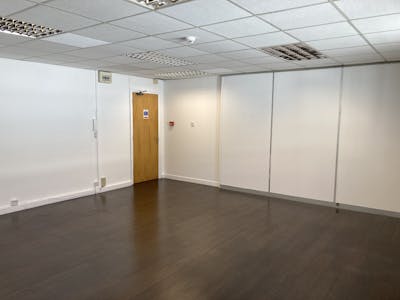 Suite 8, 2nd Floor, Brighton, Office To Let - IMG_9665.JPG