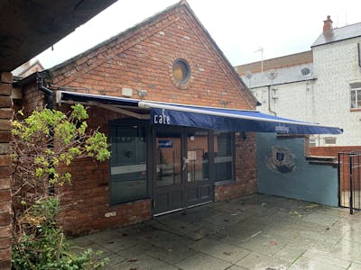 Former Bistro, 1 Castle Court Bailey Street, Oswestry, Restaurant To Let - Photo Main