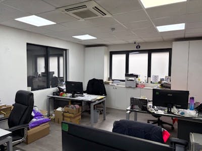 50 Aden Road, Enfield, Industrial/Logistics To Let - 10.jpg