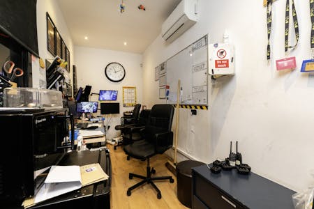 89 Holloway Road, Highbury, Class E Retail / Leisure / Gym / Healthcare To Let - 89 Holloway Road 8.jpg