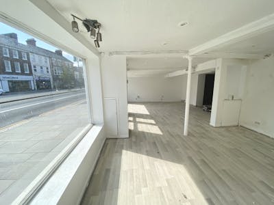 44 High Street North, Dunstable, A3 (Restaurants and Cafes) / Cafe (A1) / Food & Beverage / Restaurant / Restaurant / Cafe / Retail / High Street Retail / Retail - In Town / Wellbeing To Let - Image 3