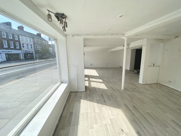 44 High Street North, Dunstable, Retail To Let - Image 3