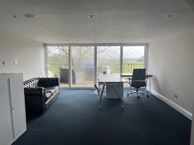 Offices, Shardeloes Farm, Amersham, Office To Let - IMG_1584.JPG