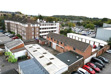 37 Bishopric, Horsham, Industrial / Office To Let - DJI_0256.JPG