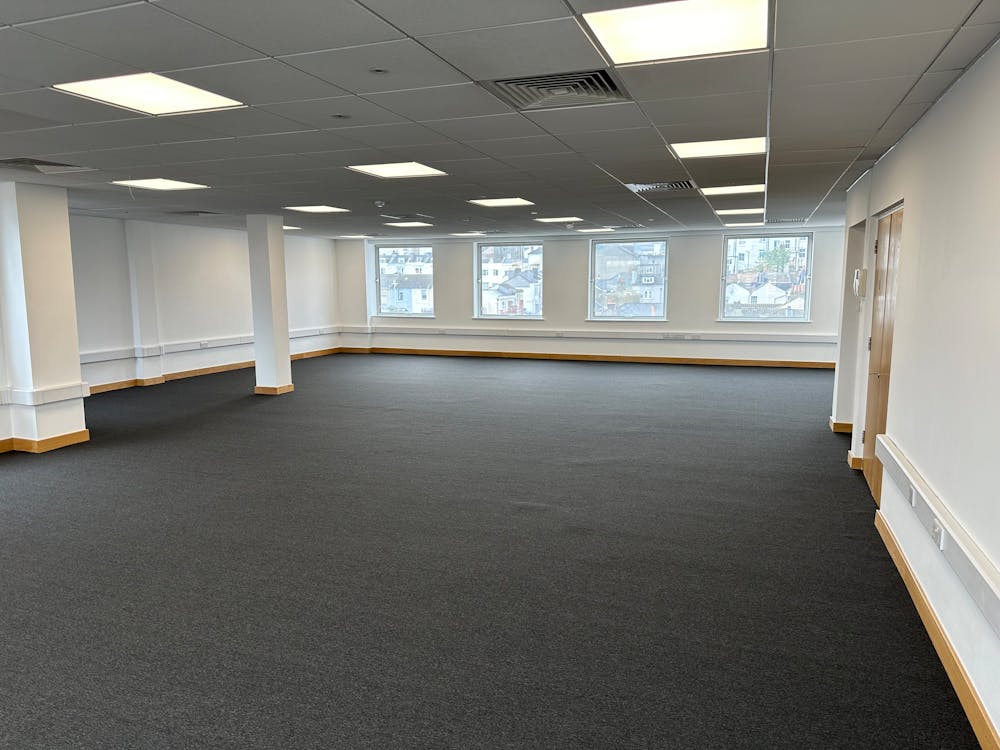 93-94 Queens Road - IMG_9970.jpg