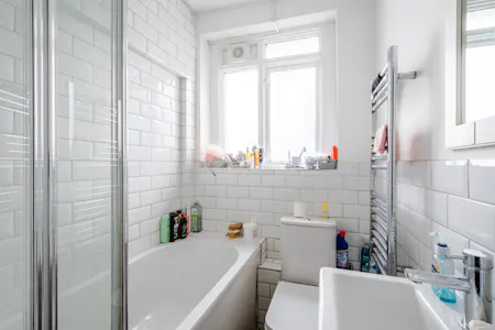 Flat 3 Victoria Chambers - Luke Street, London, Residential For Sale - Victoria Chambers F3 - Low Res 7.jpg