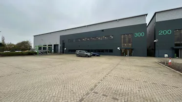 Unit 300, Buckingway Business Park, Cambridge, Distribution Warehouse / Industrial (Multi Let Scheme) To Let - img_4517.jpg - More details and enquiries about this property
