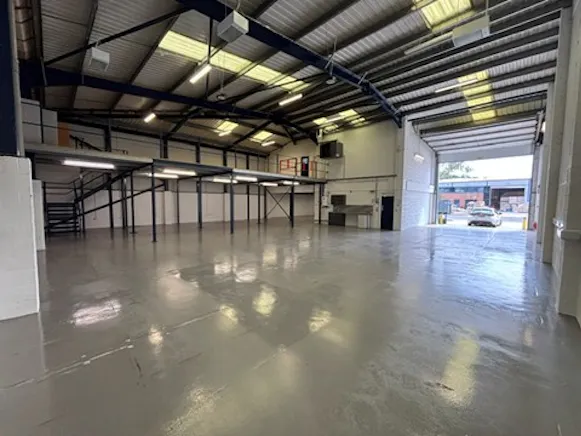 Unit E The Loddon Centre, Basingstoke, Industrial To Let - ELCPicture3 - 22 07 2026.jpg