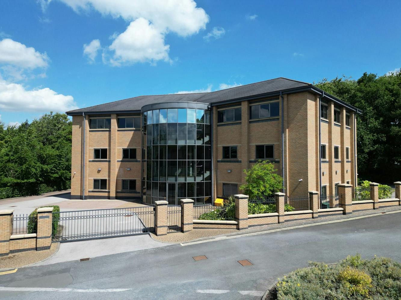 Cardale House, Cardale Court, Harrogate, Offices To Let / For Sale - DJI_0360.jpg