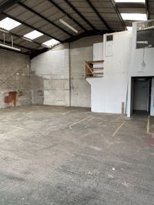 9-10 Westfield Industrial Estate, Gosport, Industrial / Warehouse To Let - IMG_4358.jpg