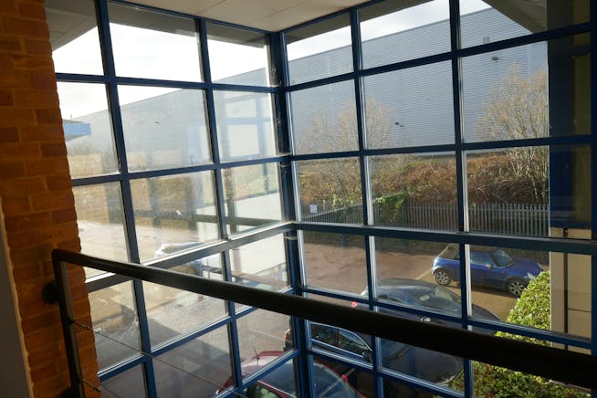 1 Astra Centre, First Floor, Harlow, Offices To Let - P1060510.JPG