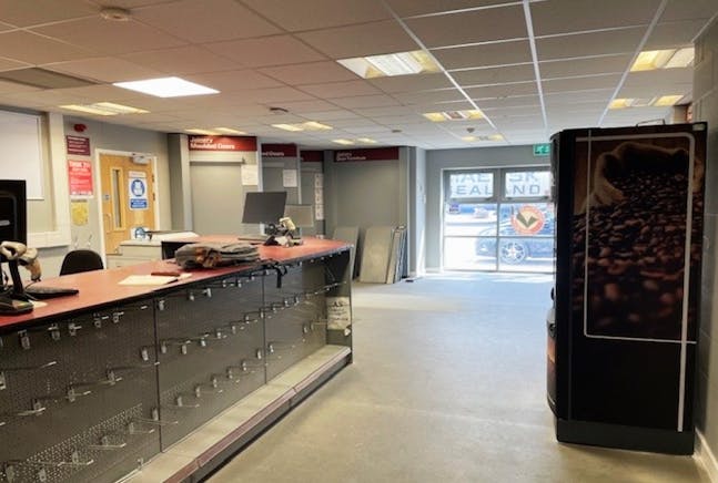 Unit 9 Cliffside Trade Park, West Thurrock, Industrial To Let - West Thurrock  9 Cliffside inset2.jpg