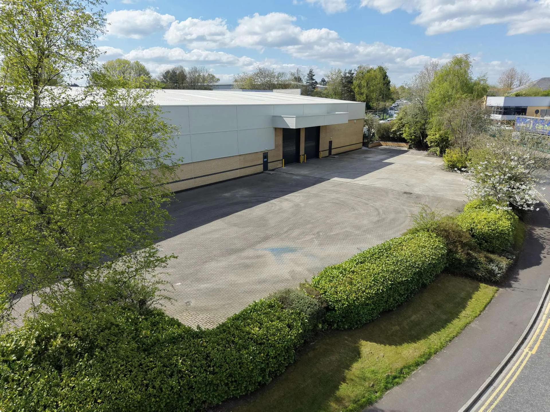 Unit 4, Bruntcliffe Avenue, Leeds 27 Industrial Estate, Leeds, West Yorkshire, LS27 0LL