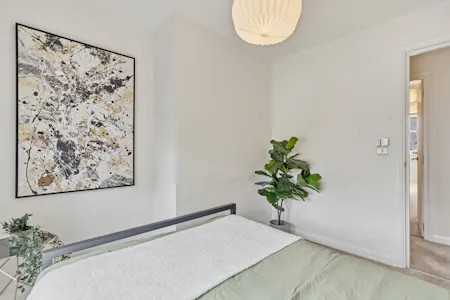 Borough High Street, London, Residential Flat To Let - Bedroom