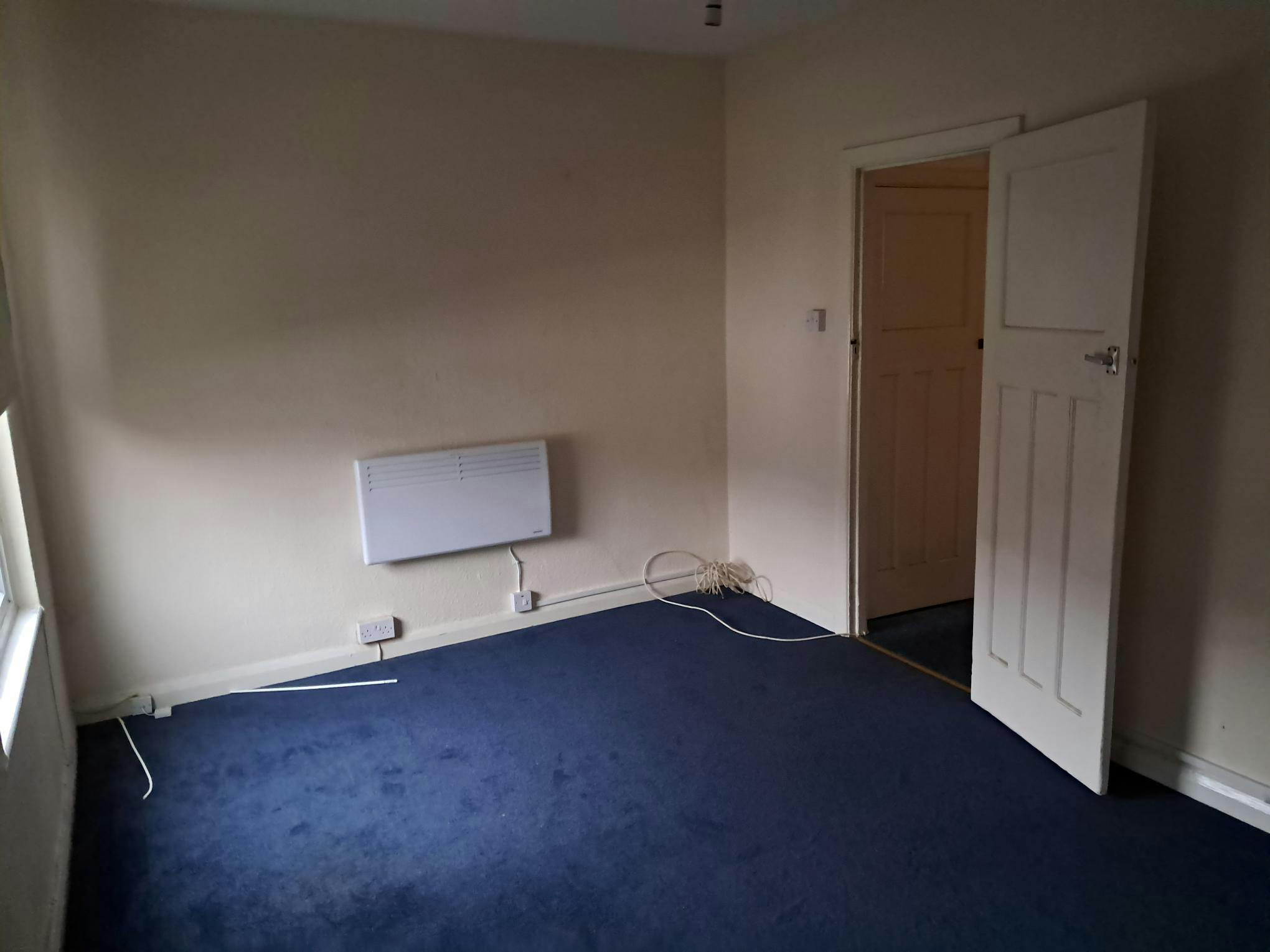 29 Peach Street, Wokingham, Other / Retail To Let - 1000001388.jpg