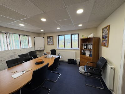 Lancaster House + 11 Buxton Road, High Peak, Industrial/Logistics To Let - IMG_0038.JPG