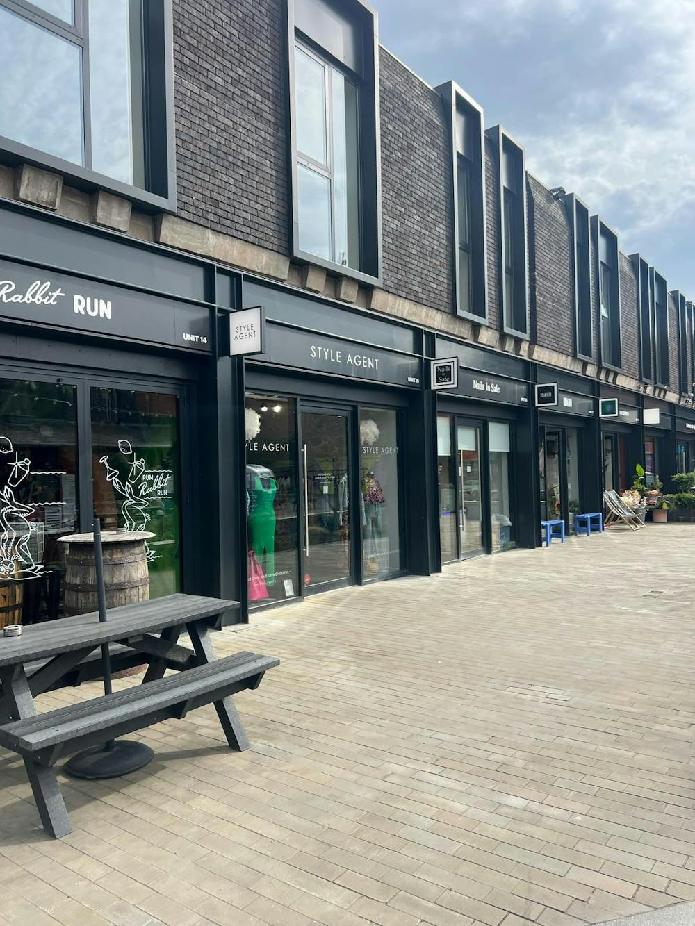 15 Stanley Square, Stanley Square, Sale, Retail To Let - 4.jpg