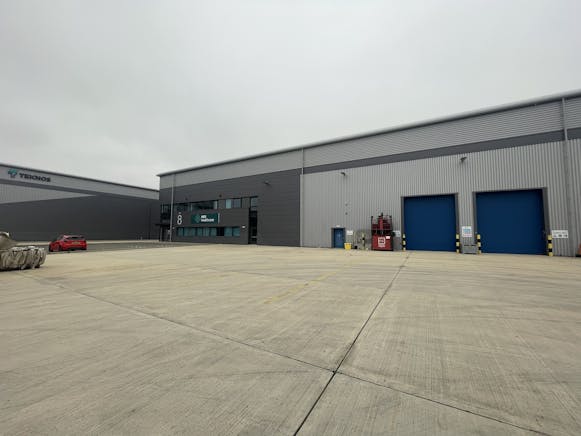 Unit 8, Network @ Link9, Bicester, Warehouse & Industrial To Let - IMG_7024.jpg