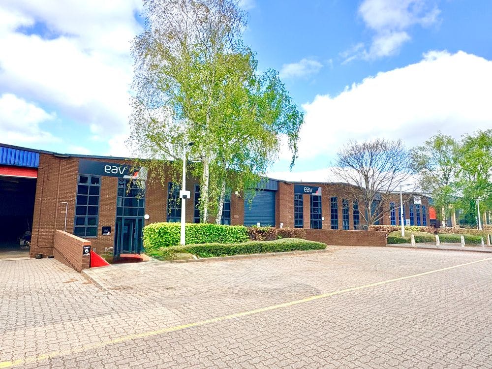 6 & 7 Wates Way, Banbury, Industrial To Let - IMG_0023.jpg