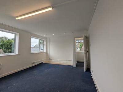 35a High Street, Bookham Leatherhead, Office To Let - 1000003755.jpg