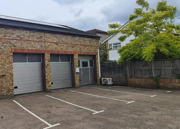 Unit 4A, Addlestone, Industrial / Warehouse To Let - 20240613_115020.jpg